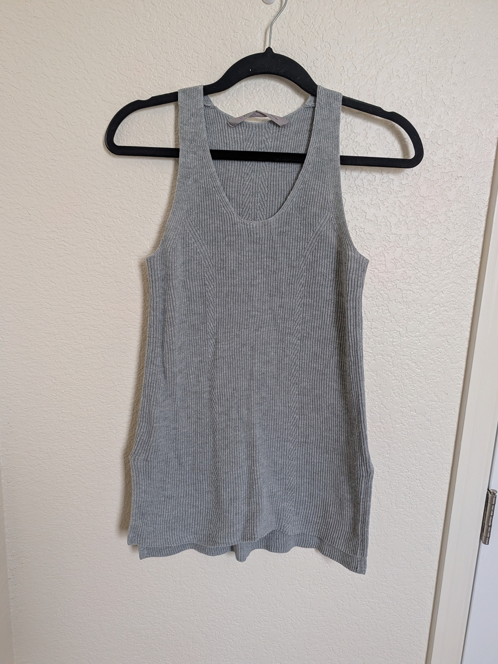 Athleta Ribbed Tank Top Gray Women's Size XS Knit Stretch Racerback Sleeveless